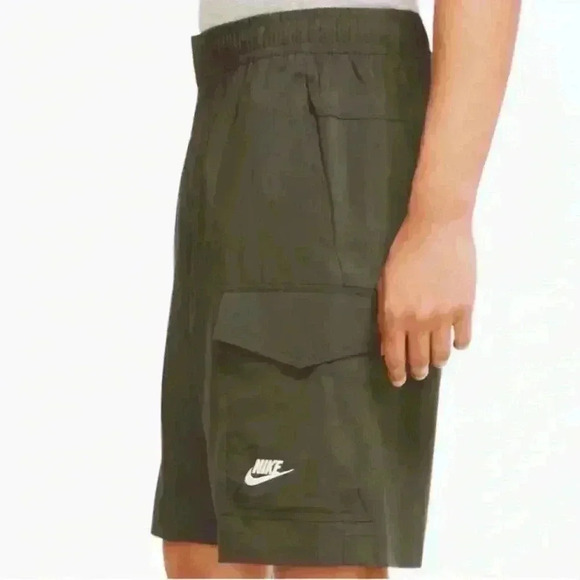 Nike Sport Essentials Men's Woven Unlined Utility Shorts Olive Green DM6833 355 - Picture 3 of 15